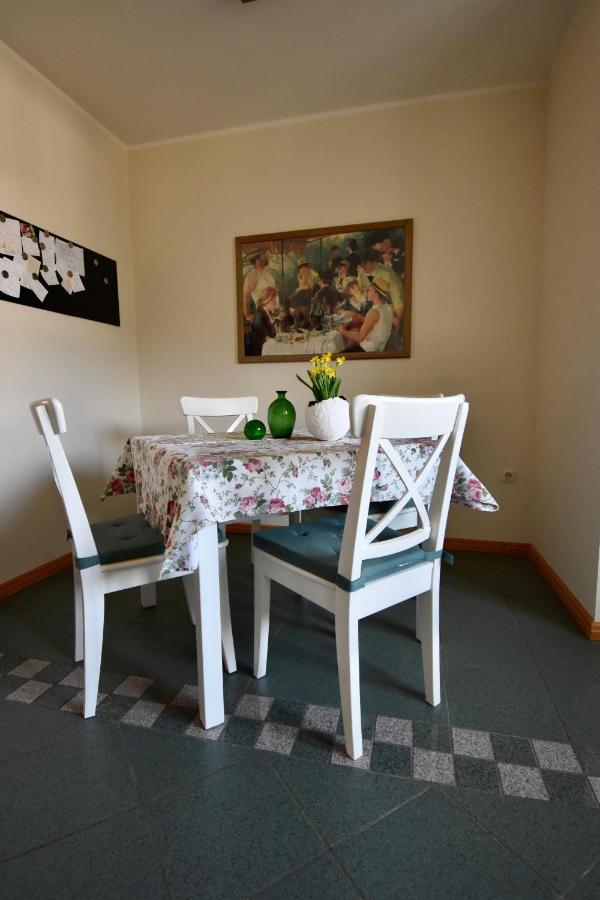 Ferienwohnung Eifelmittendrin Waxweiler Luaran gambar