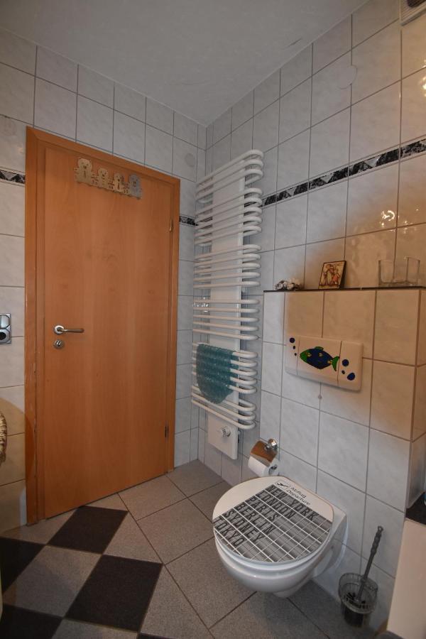Ferienwohnung Eifelmittendrin Waxweiler Luaran gambar