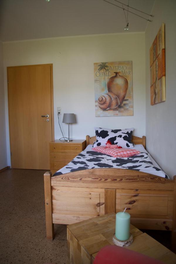 Ferienwohnung Eifelmittendrin Waxweiler Luaran gambar